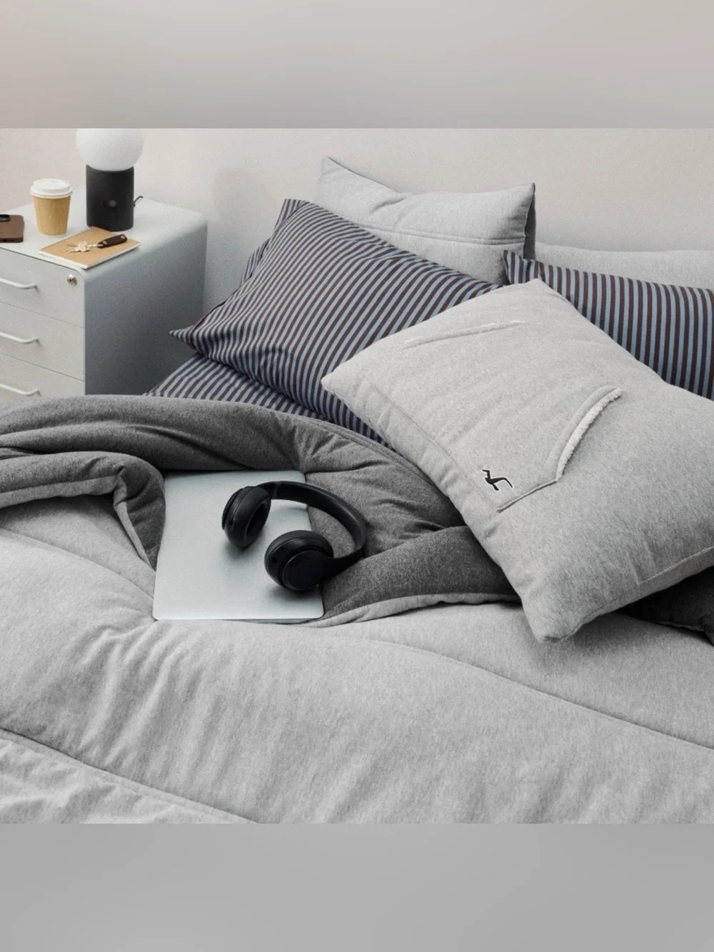 New Hollister Full/Queen Reversible Jersey Puff Comforter Set Heathered Gray